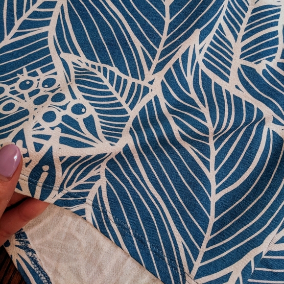 Always A.line Hawaii Slit Back Tank Top - Hawaiian Print - Small - Picture 3 of 7